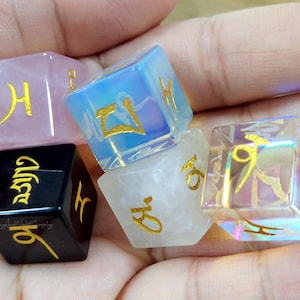 Dadi con pietre preziose incise D6, Mantra a sei caratteri, Dadi di divinazione buddista, Dadi poliedrici, Dadi da collezione, Dadi Manjusri, Set di dadi con pietre preziose