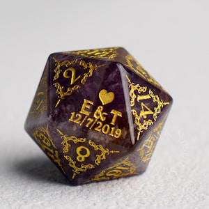 Personalizza Gemstone D20, incidi i dadi con le tue iniziali, D&D, dadi con nome personalizzato, Dungeons and Dragons, D20 da sposa, dadi D20 personalizzati per giocatori di D&D