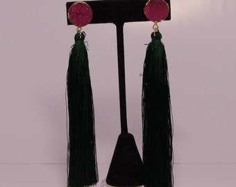 Green Fringe earrings with red drusen quartz stone