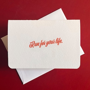 Carte de vœux imprimée en typographie Run for Your Life