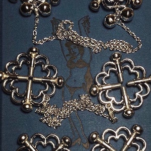 Custom Options Beautiful Set Of Victorian Quad Screw Prong Nipple Clamps with Hanging Bells or Connector Chain
