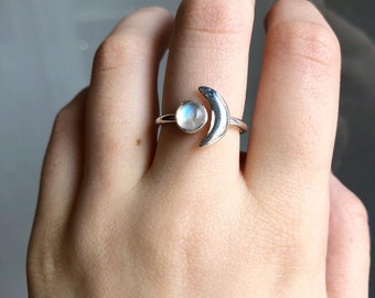 Sterling silver moonstone crescent ring