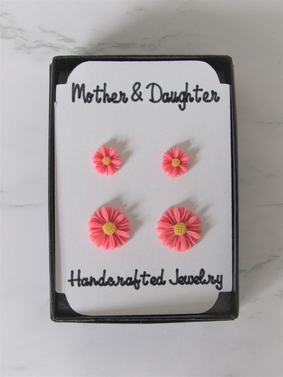Mother daughter matching earrings deals