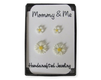 Daisy Studs, Mommy & Me Stud Earrings, Mother and Daughter Daisy Earrings, Spring Earrings, Matching Daisy Earrings, Mom Daughter Jewelry