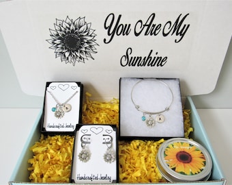 Sunflower Gift Box, Sunflower Necklace, Sunflower Bracelet, Sunflower Earrings, Sunflower Candle, Personalized Gift Set, Gift for Woman