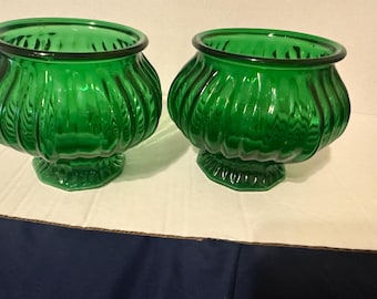 2 vintage E. O. Brody Co, G-104, Cleve OH USA, groen geribbelde kleine kommen in het midden