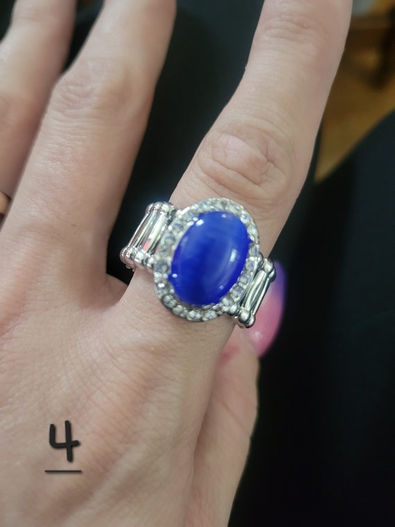 Blue Sapphire Colored Stone Ring With Rhinestones Gorgeous Blue
