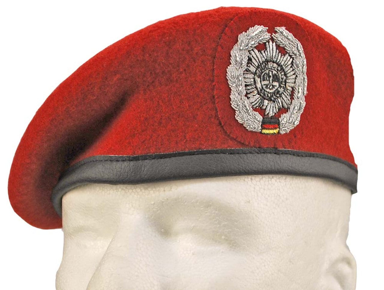 EMBROIDERY BIG BERET - Beige – THE H.W.DOG&CO.