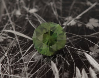 Precision cut 1.25ct Green Australian Sapphire