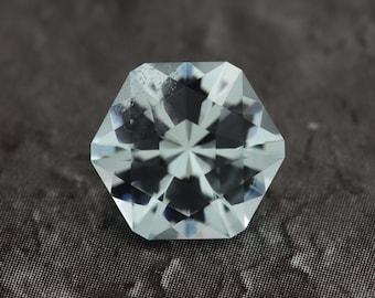 Aguamarina de 2,14 ct con corte de precisión