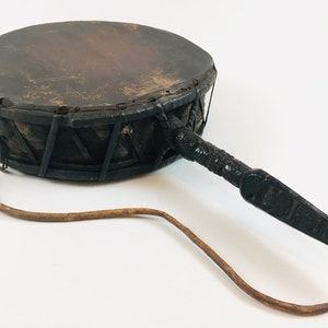 Beautiful Vintage Hand Crafted Himalayan Vintage Shaman Drum Dhyangro - Fully Working Condition