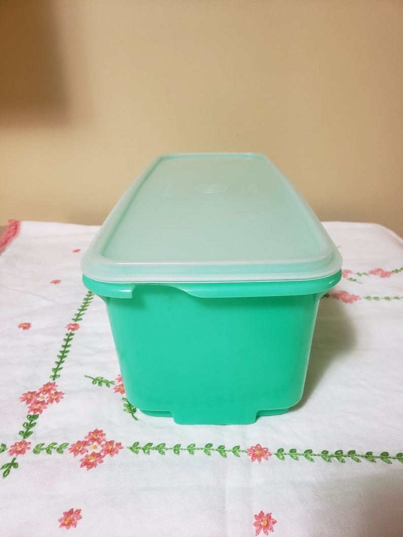 Vintage 1980's Tupperware Easy Crisp Container / Celery Etsy