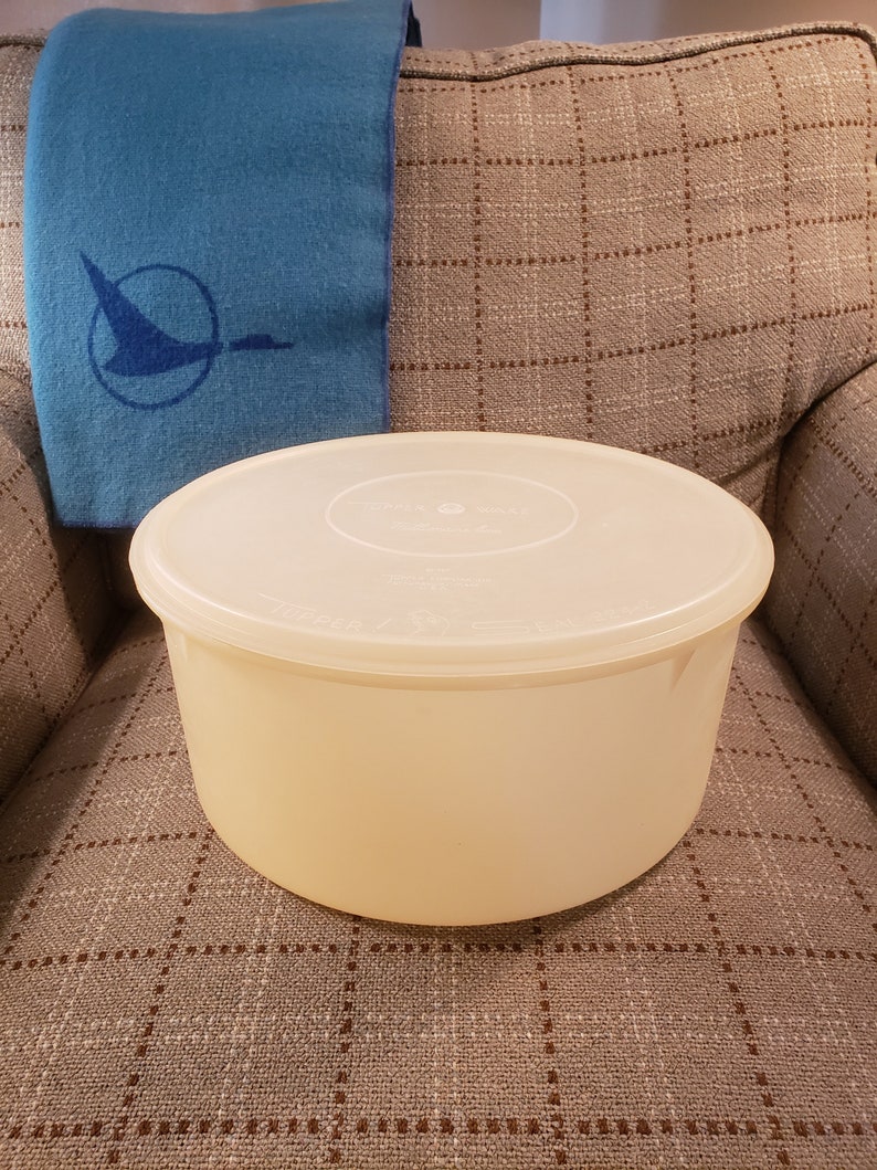 Vintage 1954 Tupperware Millionaire Line Cake / Pie Keeper Etsy