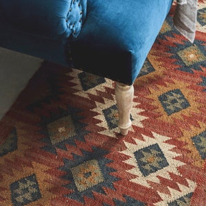 2 x 8 ft, Handmade KILIM Rug, Multicolor; Jute Rug wool rug Kilim Dhurrie; traditional Indian; Chic Victorian Hipster, stair runner