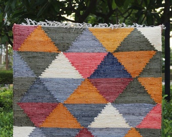 Handgefertigter Flickenteppich aus Baumwolle, Orange Grün Rot Weiß, Chindi Dhurrie 100x150