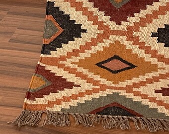 2.5 x 8, Handmade Kilim Runner Rug; 75 x 240 cm
