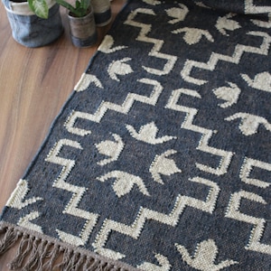 6x6 Black Kilim Rug,Handwoven,Wool and Jute Rug Handmade, Kilim Dhurrie Rug, Motifs, Oriental, Traditional Indian, Geometric, Turkish, Home