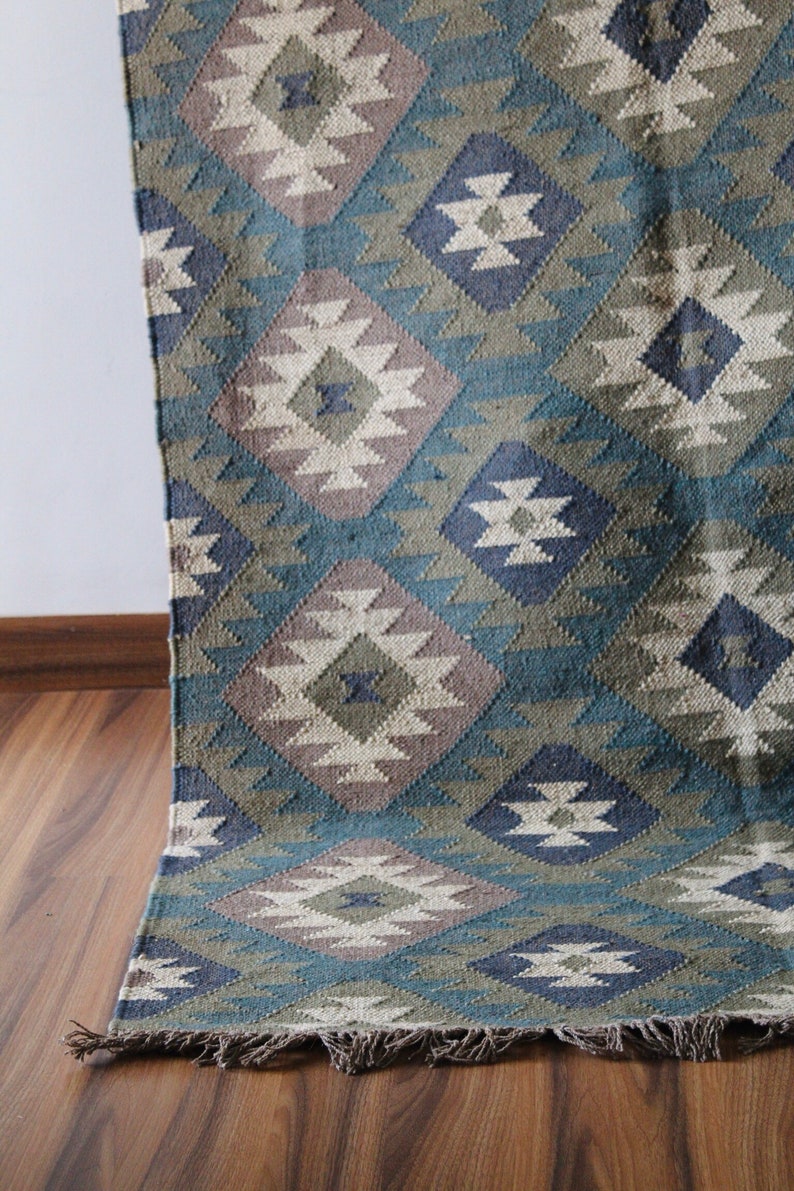 4 x 6 Handmade Wool and Jute Dhurrie Rug, Kilim Rug, Handmade, Home Decor, Area Rugs, ft rugs, kilim dhurri, Mulitcolor, Indian Chic image 3