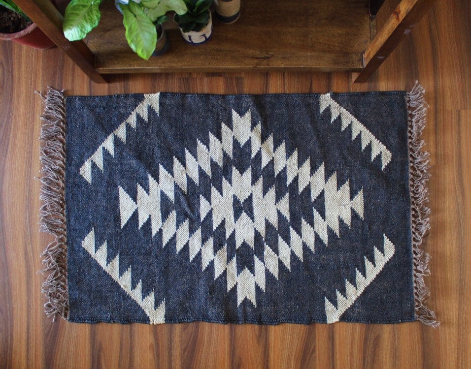 Kilim Carpet Handwoven Rug Vintage Area Rug 2x3' Floor Carpet Wool Jute Dhurri 