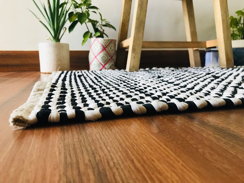 2 X 3 Handmade Rag Rug Black and White Chindi Rug Dhurrie Etsy