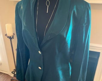 Traje de boda de dos piezas con falda verde esmeralda vintage de Alex Evenings