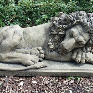 Lion lying sideways looking sculpture figure art sandstone antique look Q 08