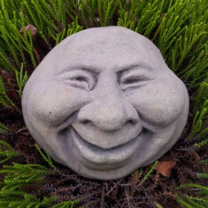 Stone face garden garden guardian garden sculpture garden figure ghost guardian laughing small Pebble People art sandstone antique look Pe 13