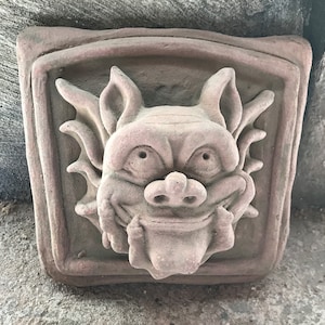 Gargoyle Grimace Troll Dragon Demon House Window Guardian Art Sandstone Antique Look F 25