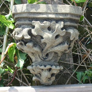 Pedestal console Gothic small art sandstone antique look T 08