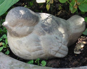 Bird sparrow sitting animal sculpture figure made of artificial sandstone in antique look S 14