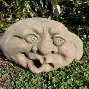 Stone face garden garden guardian garden sculpture garden figure ghost guardian grin gargoyle pebble people art sandstone antique look Pe 34