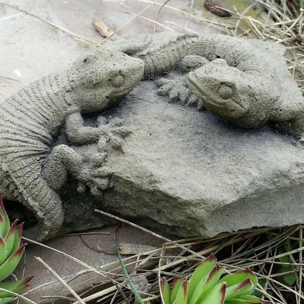 Eidechse Echse mini Tier Skulptur Figur Kunst Sandstein Antik Look S 32