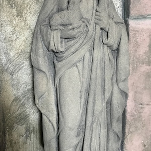Shepherd Jesus with lamb sculpture figure also suitable for hanging art sandstone antique look V 12