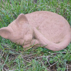 Cat lying medium sculpture figure art sandstone antique look R 07