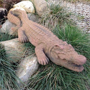Crocodile Caiman Animal Figure Sculpture Art Sandstone Antique Look S 35