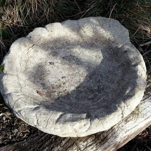 Drinking trough bird bath bowl small art sandstone D 16