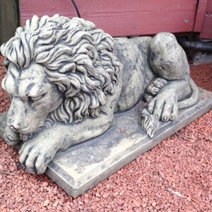 Lion Reclining Sculpture Figure Straight Looking Art Sandstone Antique LookQ 07