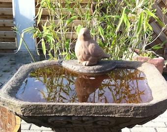 Trough bird bath square with bird art sandstone D 13