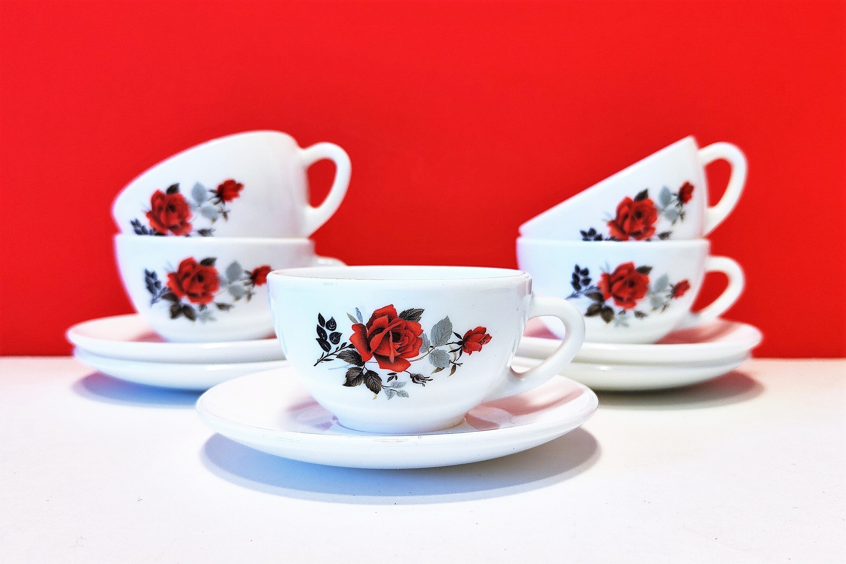 Arcopal - Ensemble de 5 Tasses et Soucoupes Décor Rose Rouge