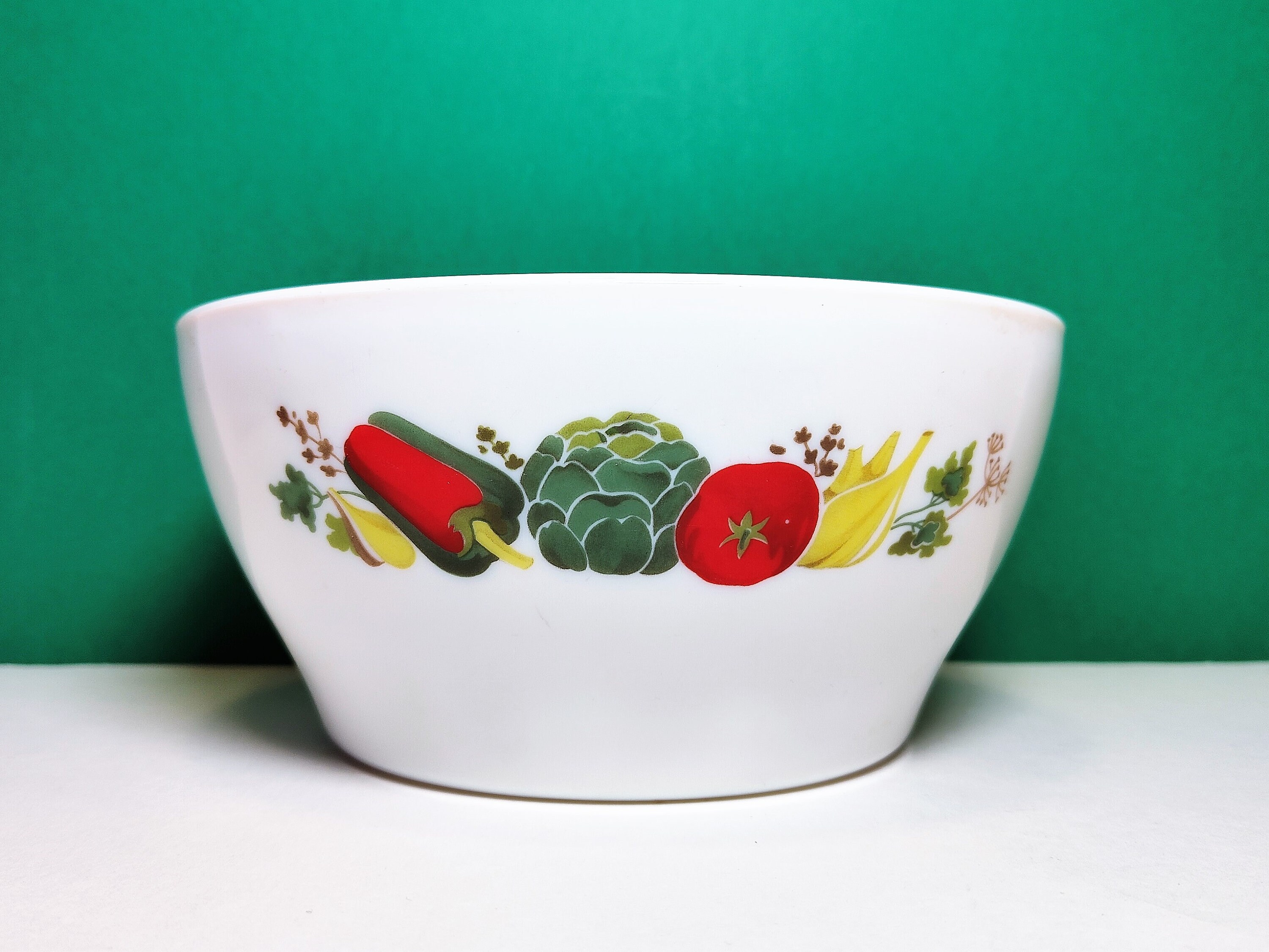 French Vintage Saladier/Plat à Four Rond Sovirel Pyrex, Décoré de Légumes, Années 70