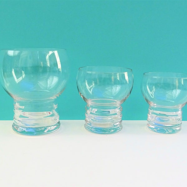 Verres art déco en verre soufflé, trois tailles