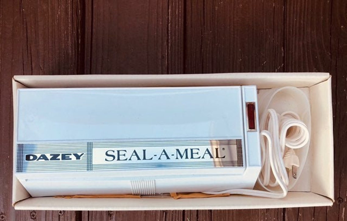 Dazey Sealameal 1968 Model 5600 Original Food Saver W/ Original Box