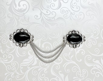 NOUVEAU Fermoir de cape en argent et pierre noire avec chaînes | Costume Renaissance RenFaire | Bijoux fantaisie cosplay fantaisie I Clips pour pull médiéval K-508