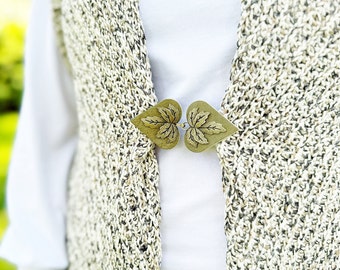 NEW Dress Cinch Clip | Waist Cincher | Bronze Leaf on Moss Green Leather | Festival Cloak Clasp | Cardigan Clips | Unique Gift | Kardiklips