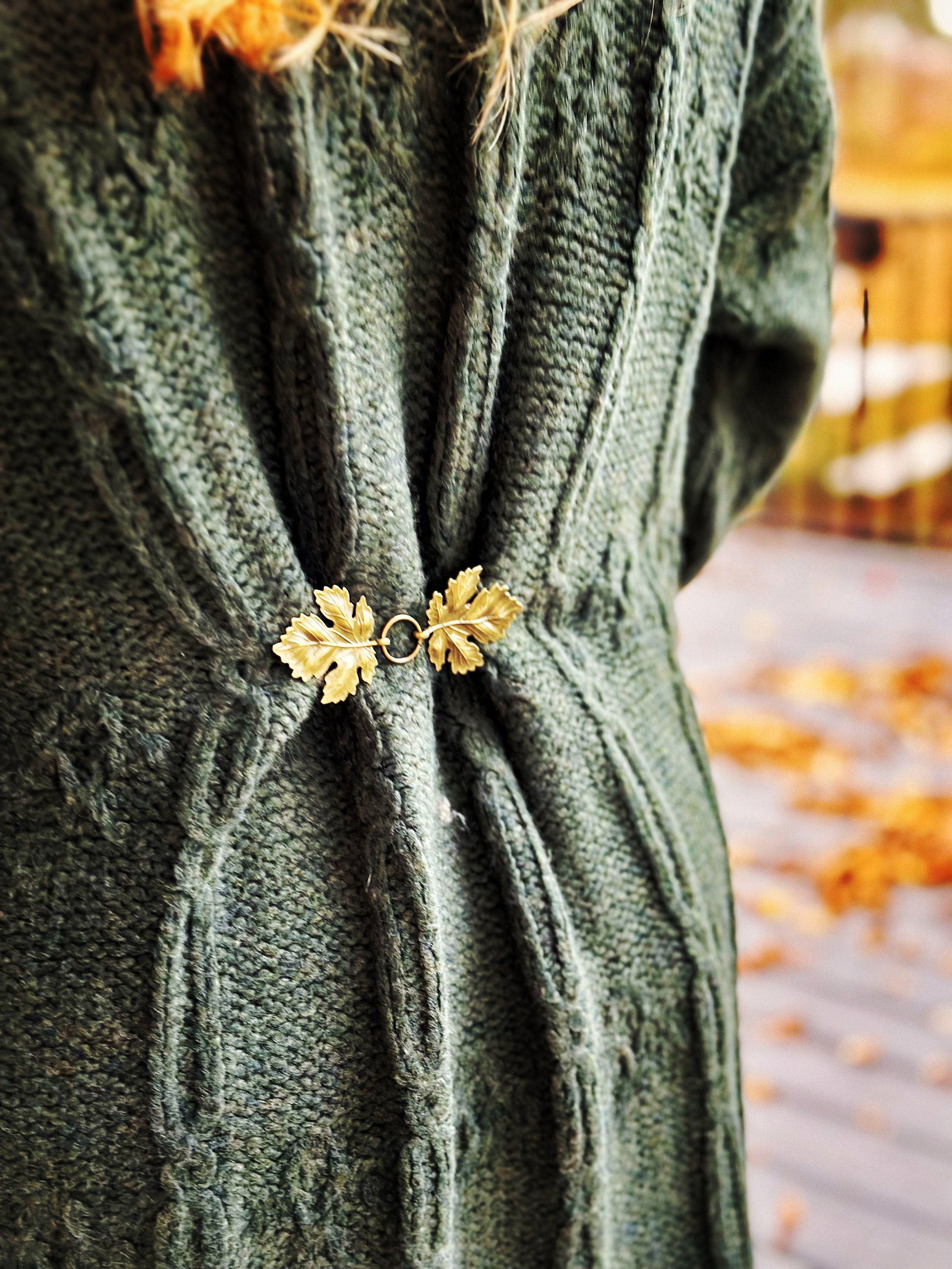Bronze Leaf Cloak Clasp sylvan Dress Cinch Clip Festival Cape