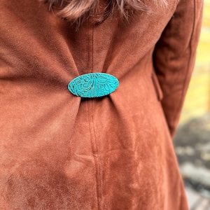 NEW Cinch Clip | Turquoise & Copper Leather Closure for Jackets, Shirts, Dresses, Kaftans | Pretty Belt Options | Sweater Clips | K-601