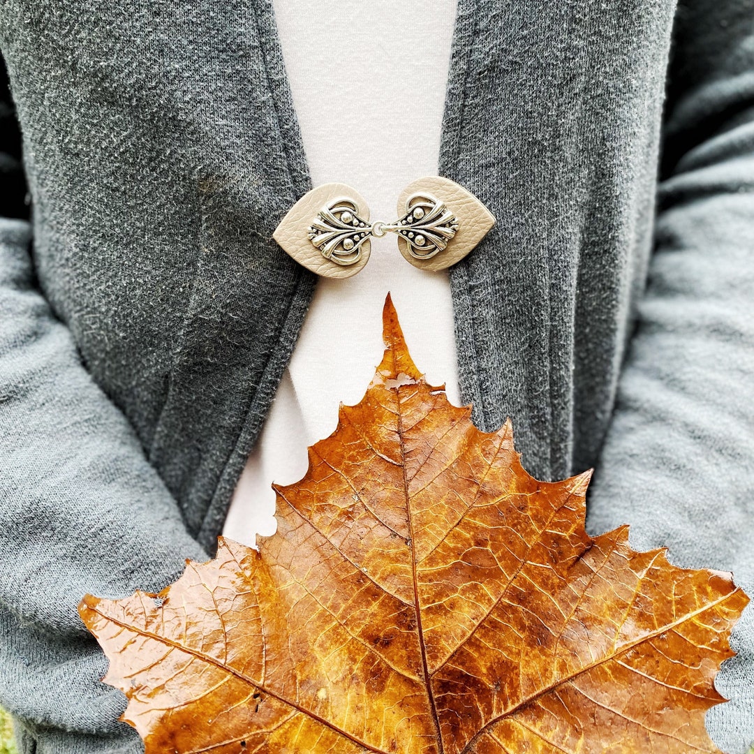 Cinch Clip Waist Cincher Silver on Champagne Leather Dress Clips Cloak