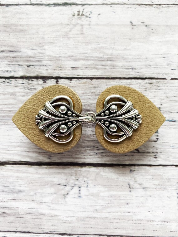 Cinch Clip | Waist Cincher | Silver on Beige Leather Dress