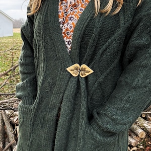 Cardigan Clip | Waist Cinch | Bronze Leaf on Butterscotch Brown Leather Dress Clips | Festival Cloak Clasp | Sweater Clips | Kardiklip K-005