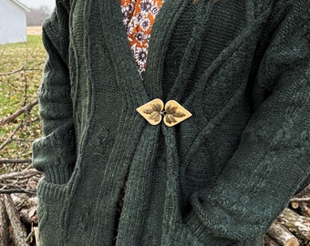 Cardigan Clip | Waist Cinch | Bronze Leaf on Butterscotch Brown Leather Dress Clips | Festival Cloak Clasp | Sweater Clips | Kardiklip K-005